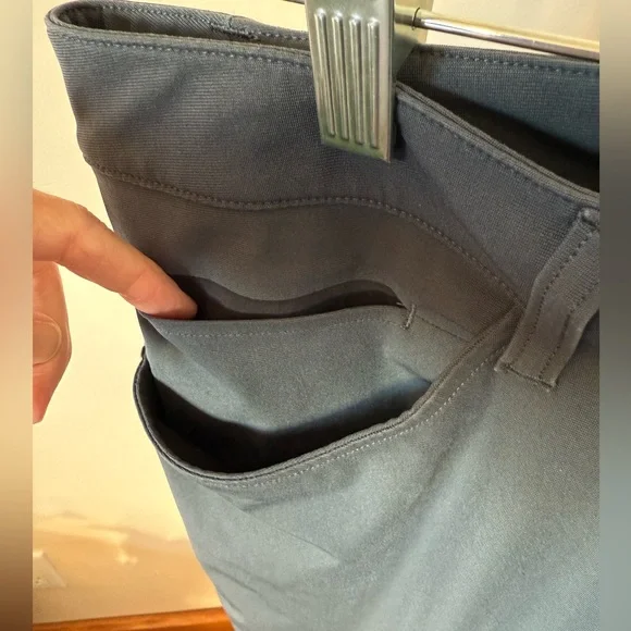 Men’s Lululemon ABC Classic Fit Pant Dark Grey 30” Waist - Picture 6 of 13